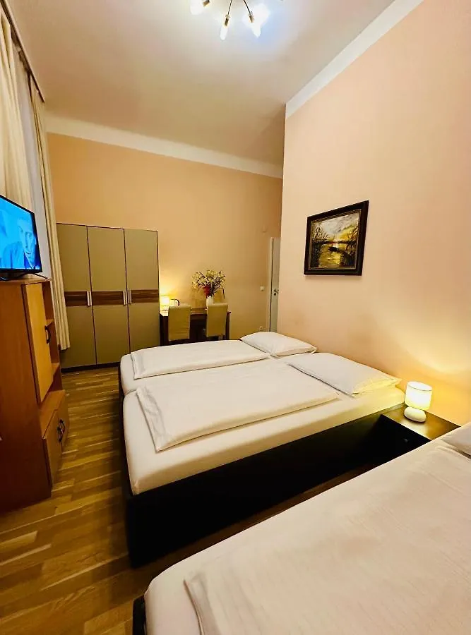 Pension Liechtenstein Vienna Bed & Breakfast