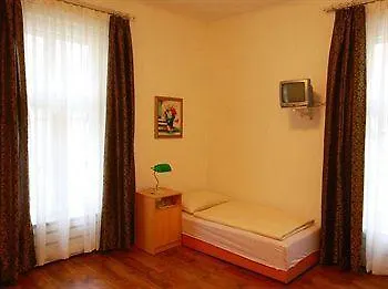 Bed & Breakfast Pension Liechtenstein Wien
